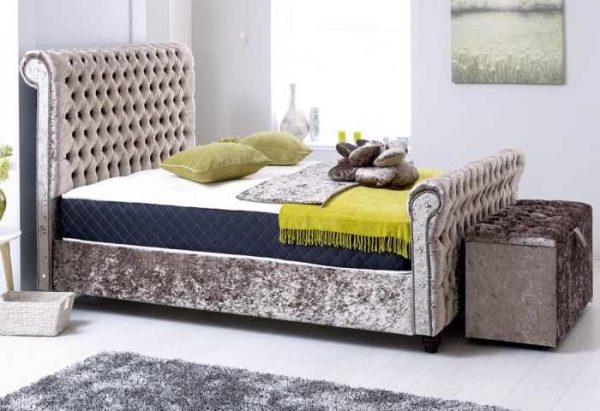 Crushed velvet Crown Chesterfield Bed Frame - Image 4